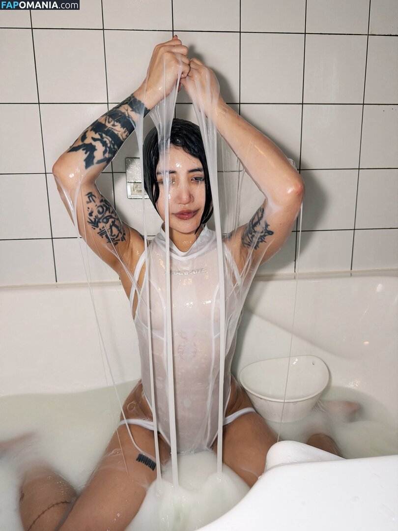 Mona Enju / https: / mmmowmow / mo_mo_milkbom Nud OnlyFans  Fotografie scursă #1