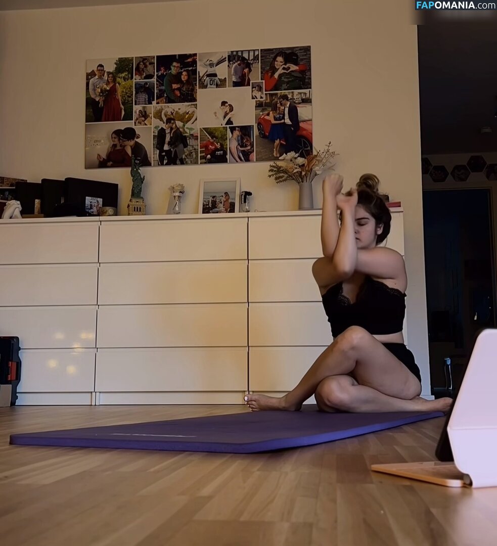 Mondwika Nud OnlyFans  Fotografie scursă #3