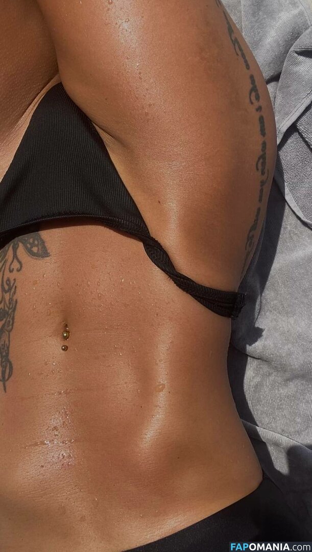 Monika Kinga / monikakinga / monikakingaa Nud OnlyFans  Fotografie scursă #1