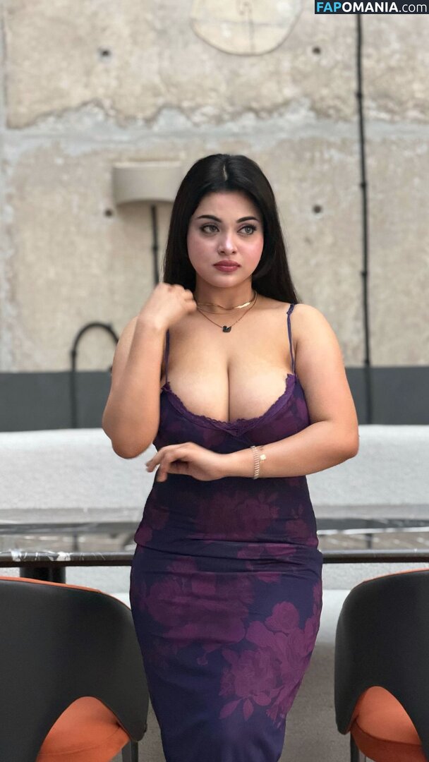 mumtahinaaa_ Nud OnlyFans  Fotografie scursă #1