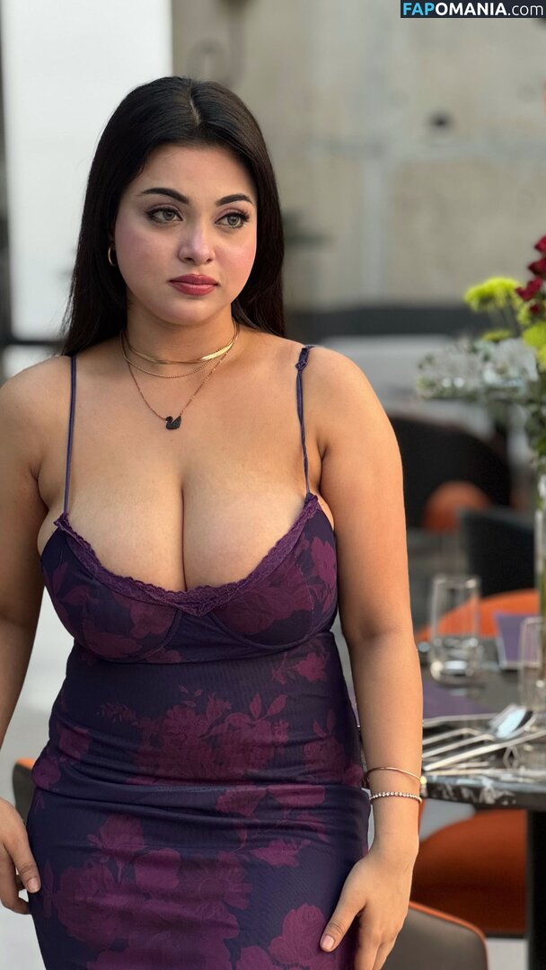 mumtahinaaa_ Nud OnlyFans  Fotografie scursă #9