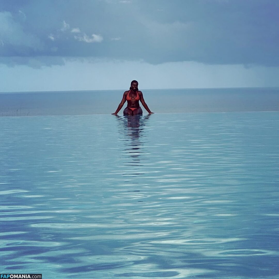 Muna Otaru / munaotaru Nud OnlyFans  Fotografie scursă #10