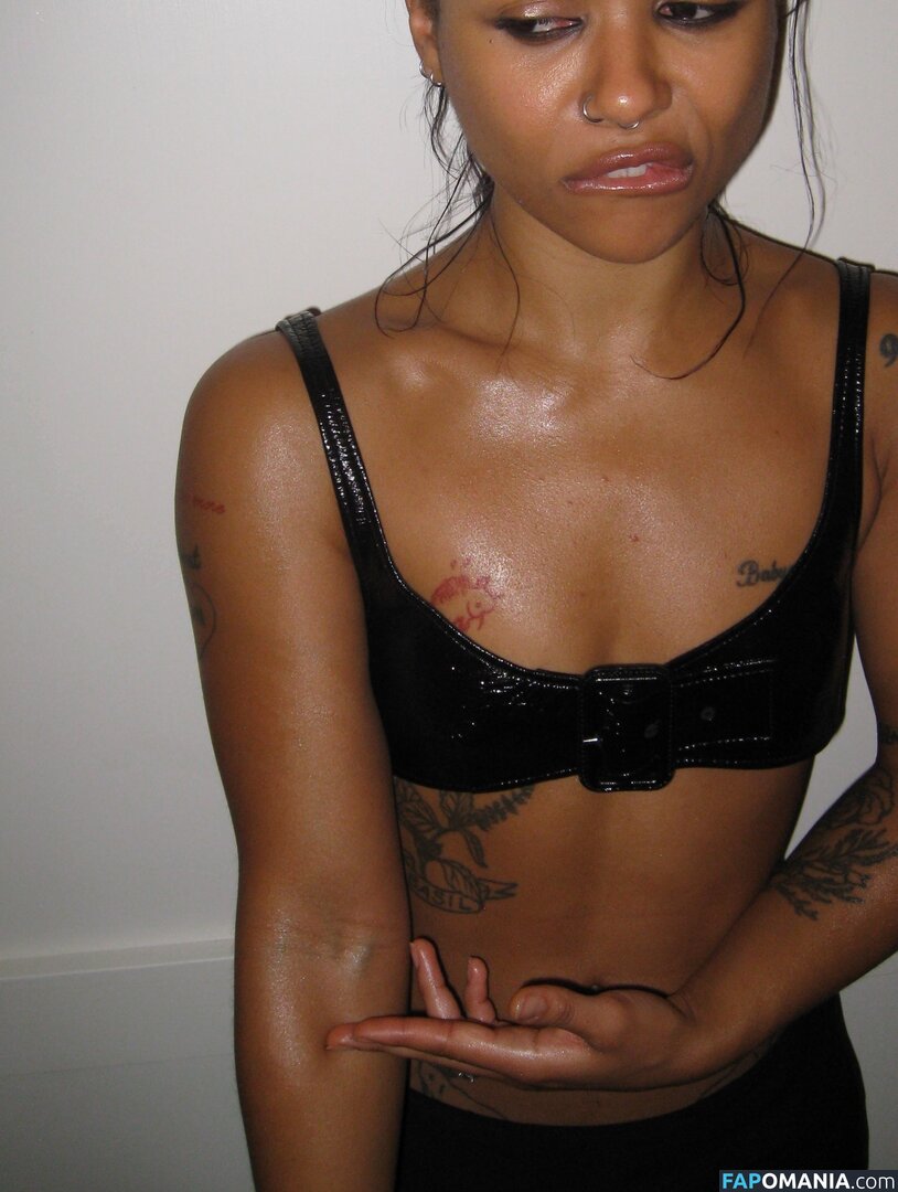 My'hala Herrold / Myha'la / https: / mmyhala Nud OnlyFans  Fotografie scursă #10