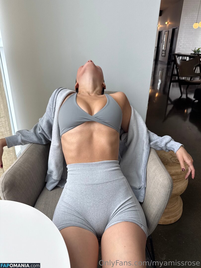 missmyarose / myamissrose Nud OnlyFans  Fotografie scursă #1