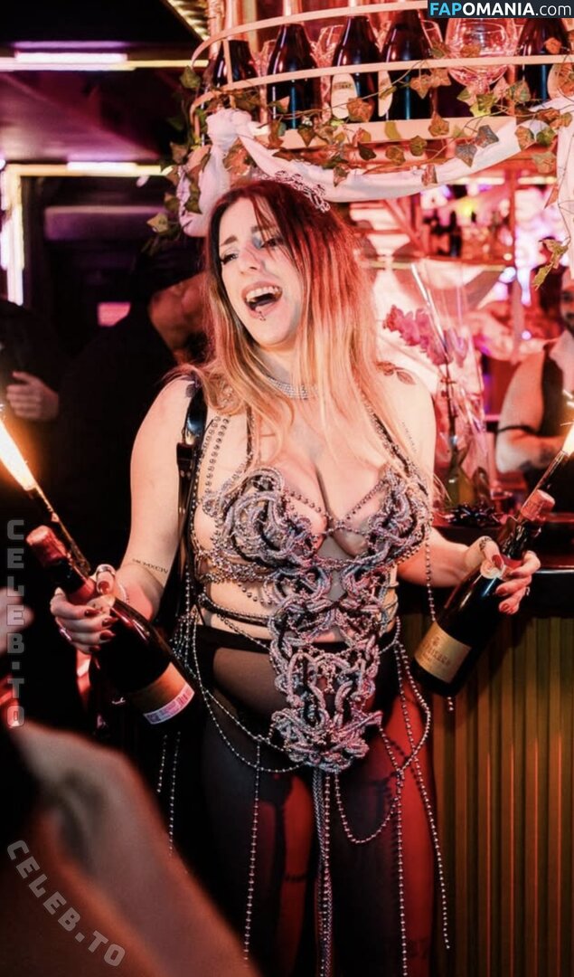 Myriel Monastic / myriel_monastic Nud OnlyFans  Fotografie scursă #1