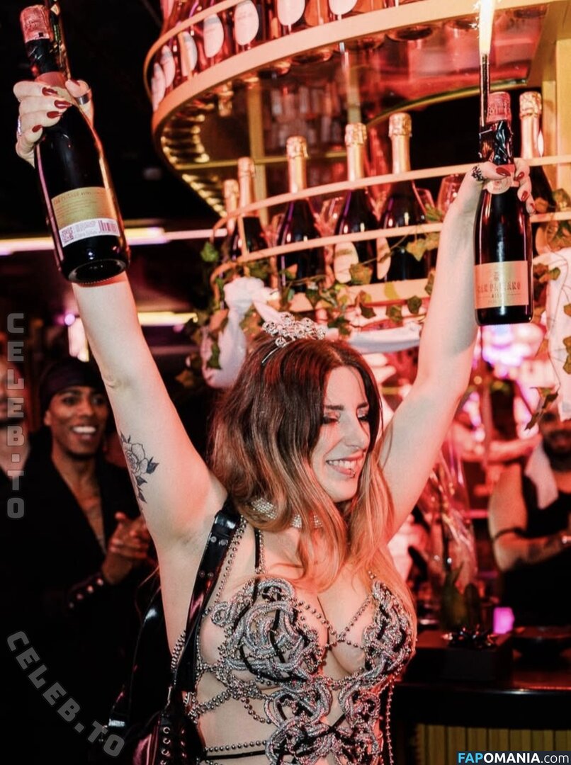 Myriel Monastic / myriel_monastic Nud OnlyFans  Fotografie scursă #2