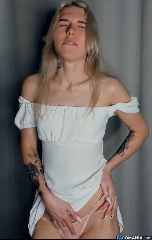 girlnamedviolet / myviolet_rush Nud OnlyFans  Fotografie scursă #1