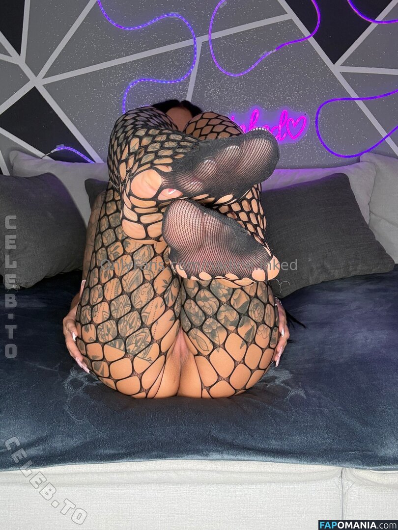 Nadine.inked / https: Nud OnlyFans  Fotografie scursă #2