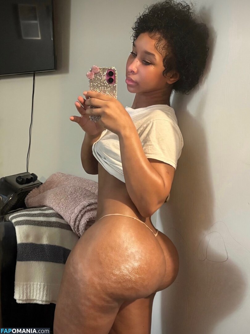 Naebxaa / boujeeea Nud OnlyFans  Fotografie scursă #2
