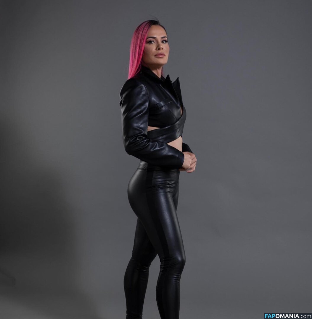 https: / nagihankaradere Nud OnlyFans  Fotografie scursă #2