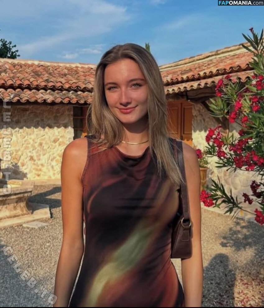 Nanou Asmr / nanou.philips / nanouphilips Nud OnlyFans  Fotografie scursă #1