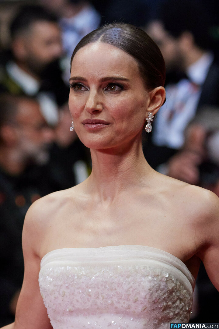 Natalie Portman / natalieportman Nud OnlyFans  Fotografie scursă #38