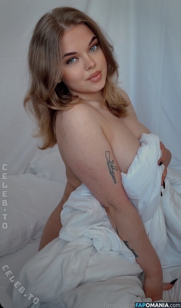 Joanna668636037 / Kelluxee / Naughty Kelly / https: / naughtykells Nud OnlyFans  Fotografie scursă #2