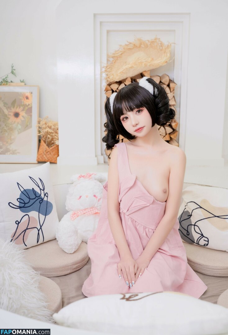 kumicho_cat / nekokoyoshi / nekososto / 喵小吉 / 爆机少女 喵小吉 Nud OnlyFans  Fotografie scursă #876