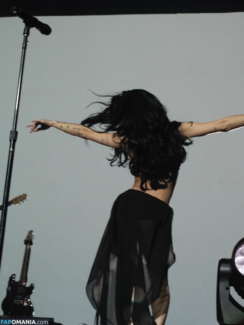 Nessa Barrett / Nessaabarrett / https: / nessabarrett Nud OnlyFans  Fotografie scursă #104