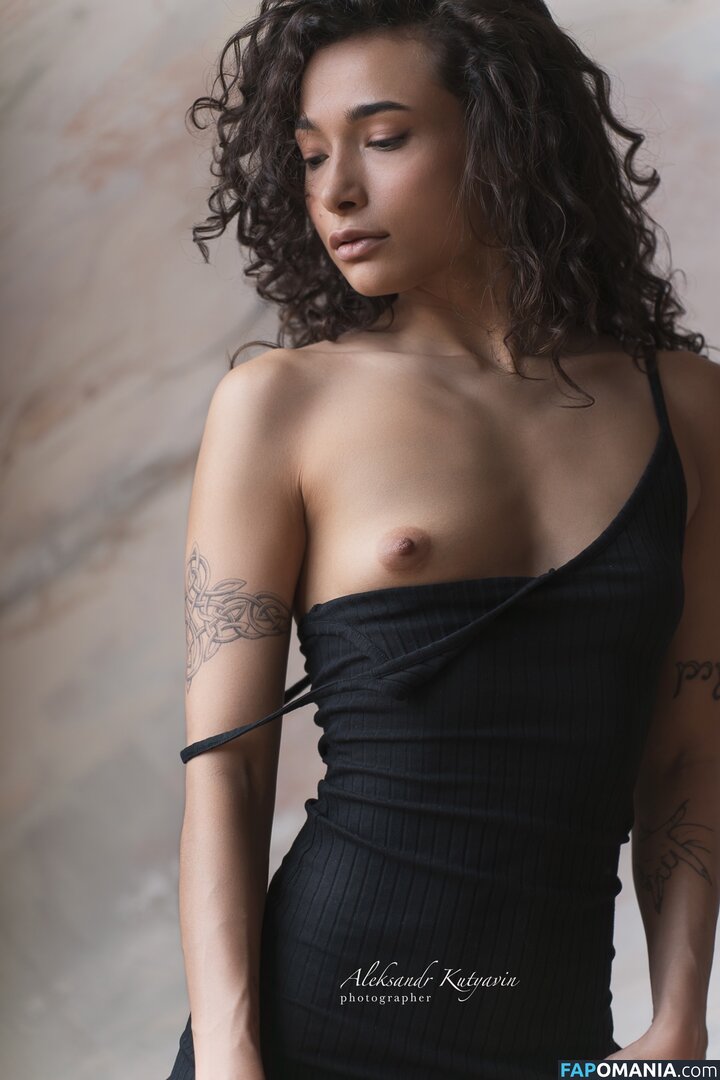 Lily Hayjes / Nikol Beylik / Wandaweb / nikolxxnikol / pronixyy Nud OnlyFans  Fotografie scursă #895