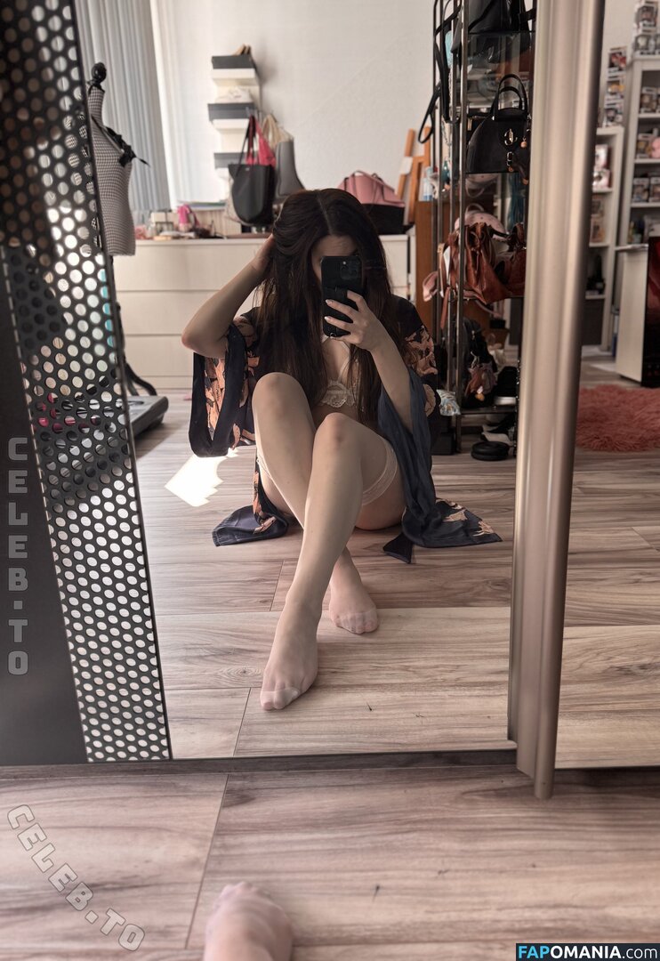 Nini Raven / Nini_Raven / raven_nini Nud OnlyFans  Fotografie scursă #1