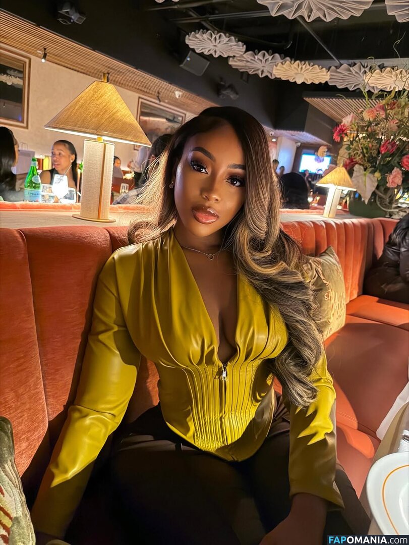 Nneka / _KissAndBlush / https: / whoisnneka Nud OnlyFans  Fotografie scursă #3