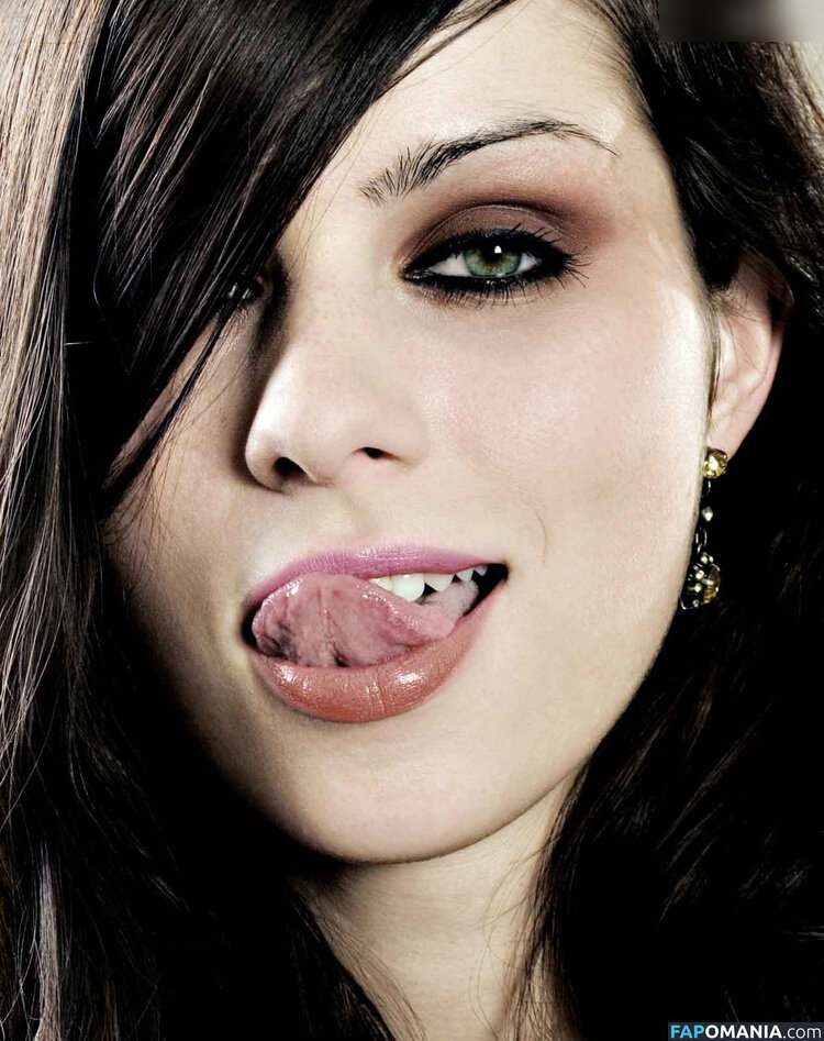 Nora Tschirner / normatschernau Nud OnlyFans  Fotografie scursă #2