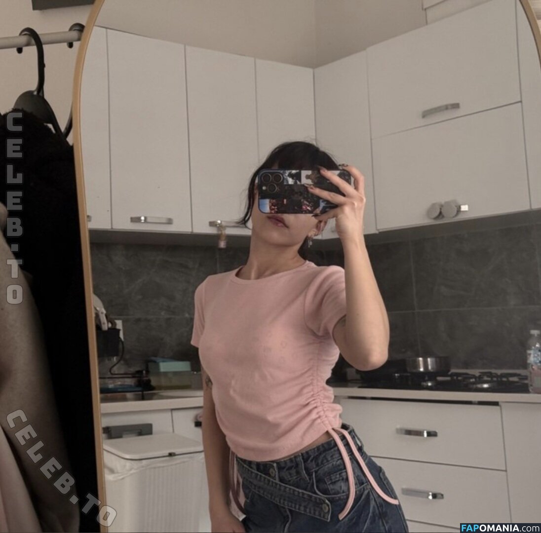 https: / notaysea Nud OnlyFans  Fotografie scursă #19