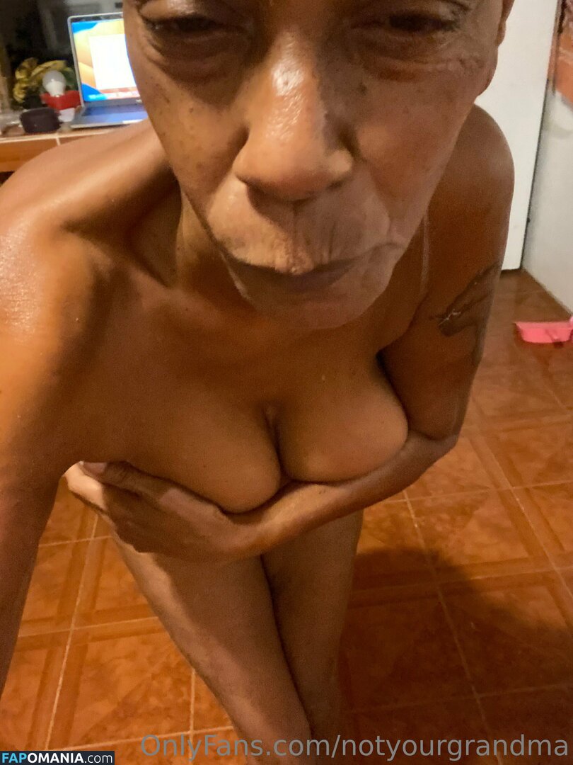 notyourgrandma Nud OnlyFans  Fotografie scursă #1