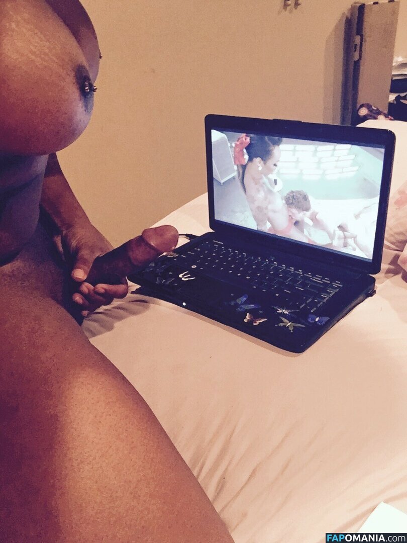 Nyla Rose / nylarosebeast / nylarosetk Nud OnlyFans  Fotografie scursă #7