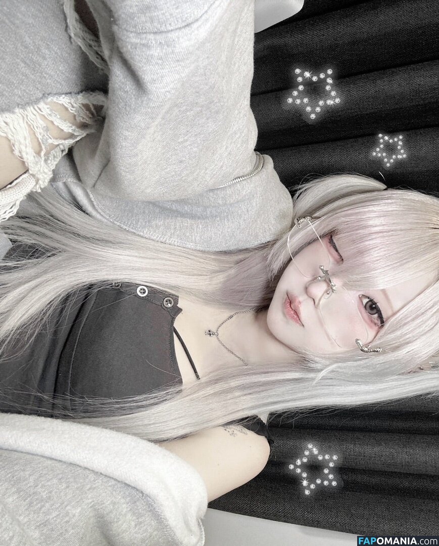 Nyo_nyenya / cjw010615 / cjw010615... / https: / moemoedevil_rain / moemoedevil_rain... / nyonye_nya Nud OnlyFans  Fotografie scursă #29