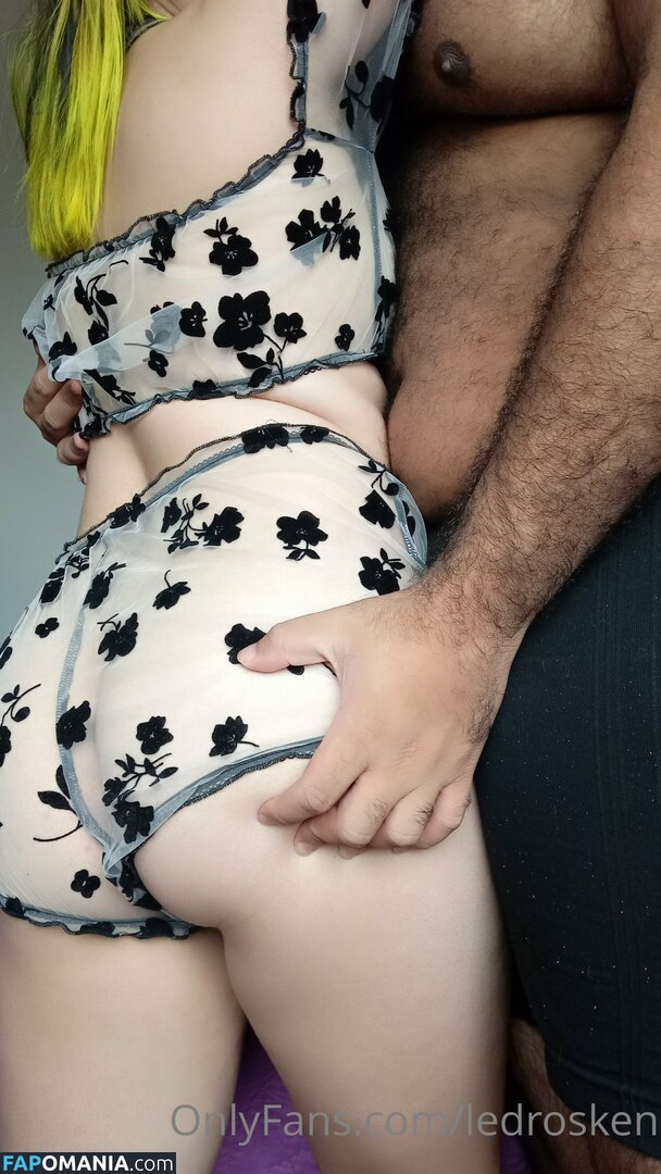 nyx525 / nyxie_ledros Nud OnlyFans  Fotografie scursă #6