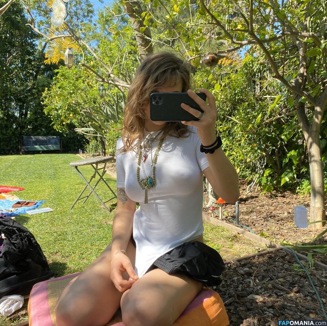 https: / odessaazion Nud OnlyFans  Fotografie scursă #10