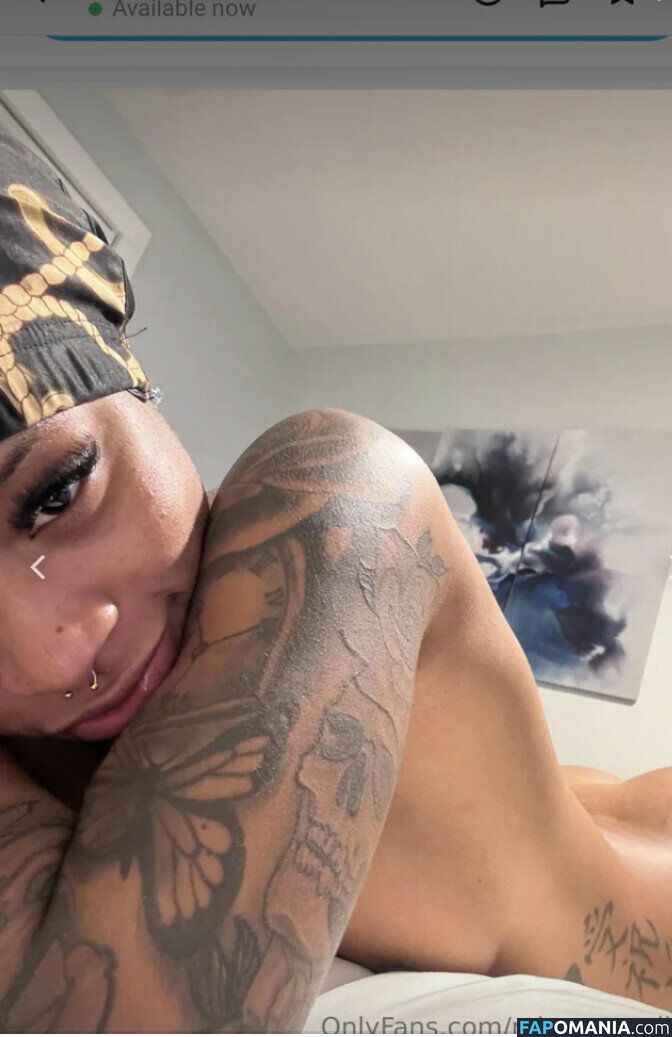 Official_liyahhh / missnaturalbby / thepollygirls Nud OnlyFans  Fotografie scursă #15