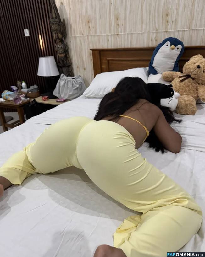 Ceboloky / Oky Olivia / Okyyoliviaa / mastermarcelo5 / okyyloiviaa Nud OnlyFans  Fotografie scursă #32