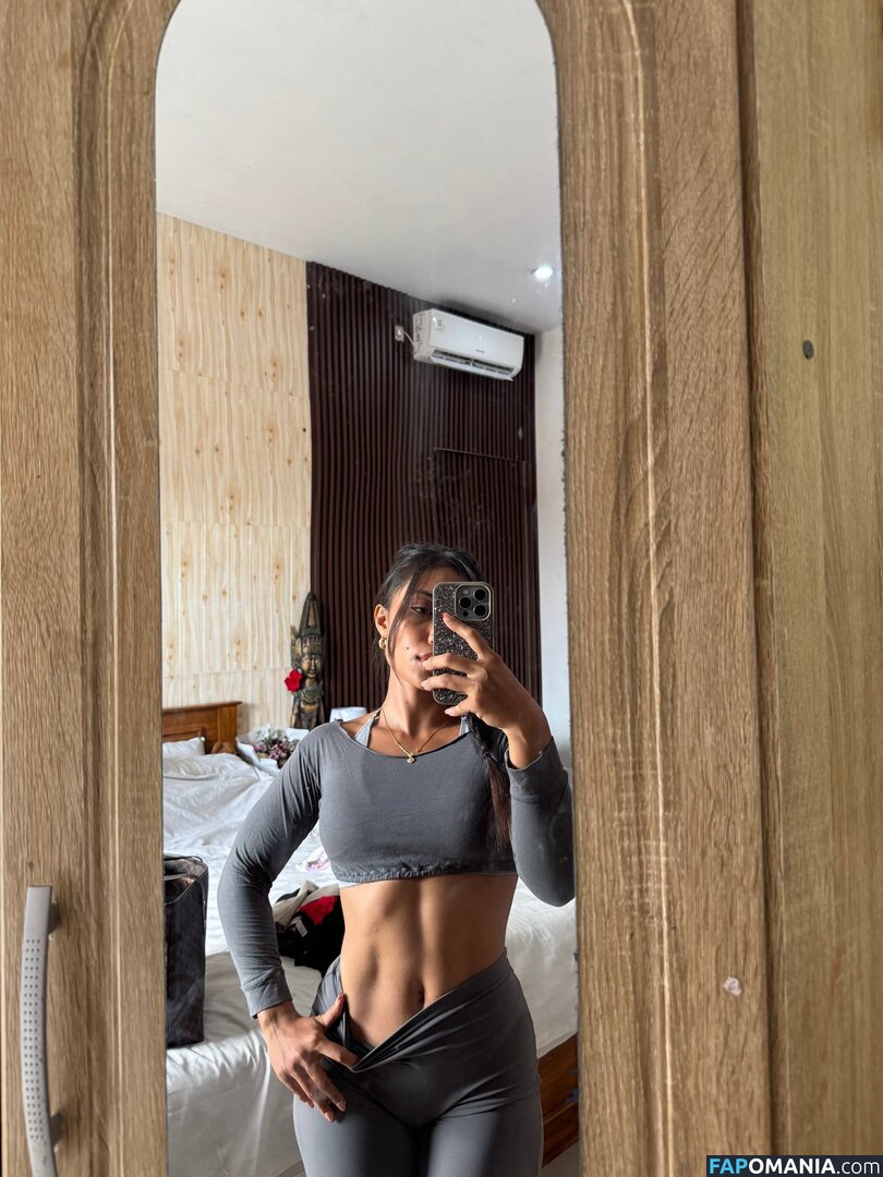 Ceboloky / Oky Olivia / Okyyoliviaa / mastermarcelo5 / okyyloiviaa Nud OnlyFans  Fotografie scursă #35