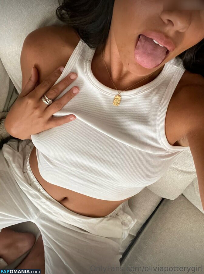 Olivia Webb / Potterygirl / oliviahamerwebb / oliviapotterygirl Nud OnlyFans  Fotografie scursă #11