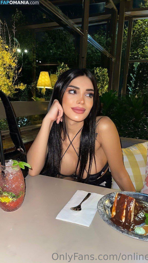 alyarana.a / https: / onlinerana Nud OnlyFans  Fotografie scursă #1