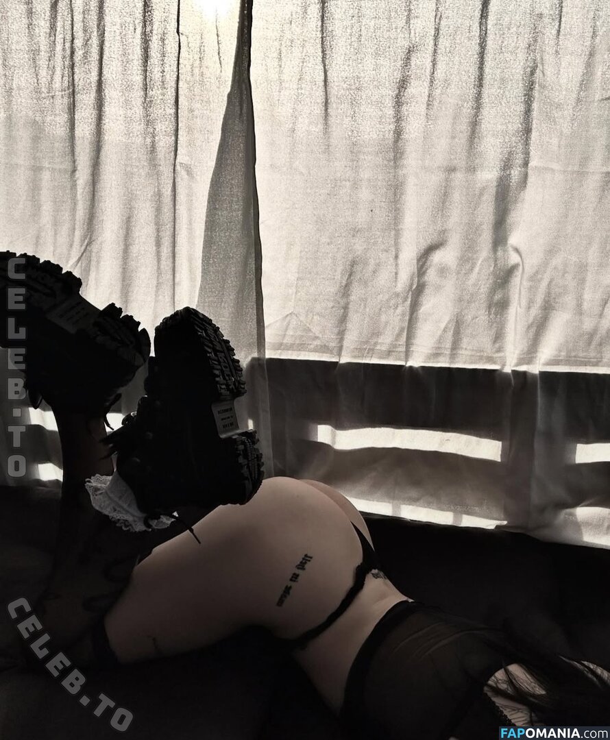 Onlycocochanel Nud OnlyFans  Fotografie scursă #1