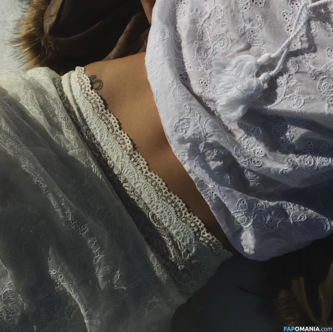 Oops! We ran into some problems. Nud OnlyFans  Fotografie scursă #36