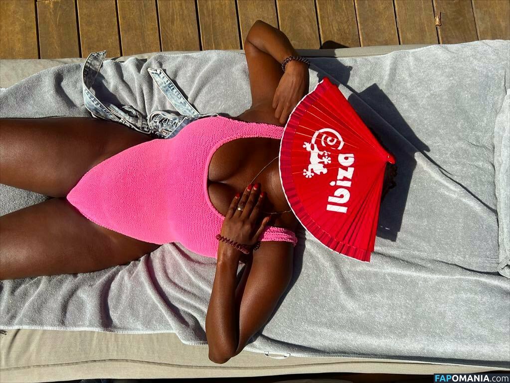 Oti Mabuse / otimabuse Nud OnlyFans  Fotografie scursă #13