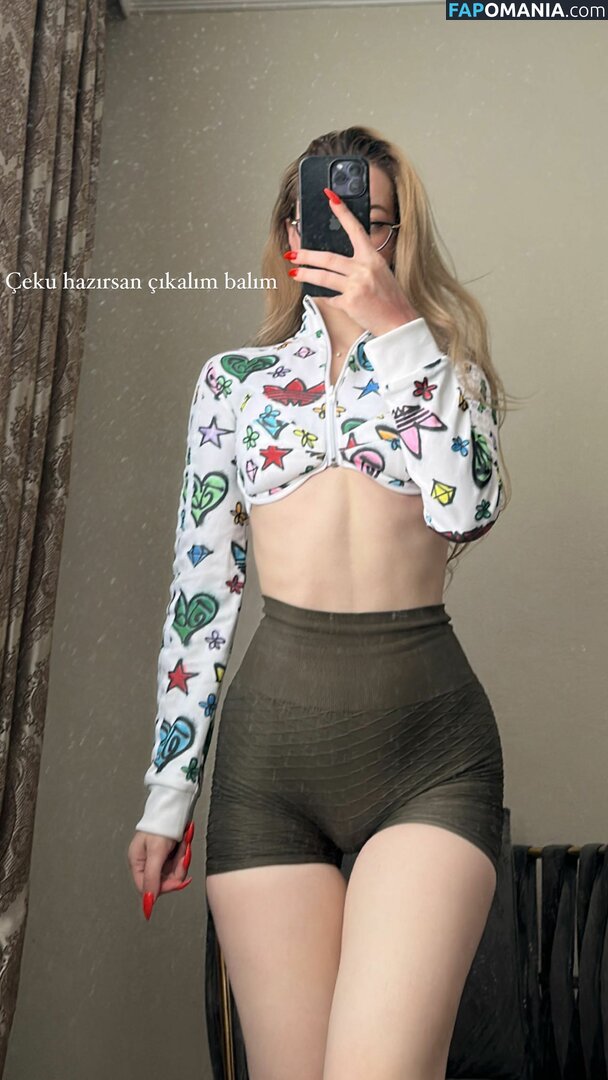 Oznur Guven / oz_nurunuz / oznurunuz / oznurunuzz Nud OnlyFans  Fotografie scursă #3