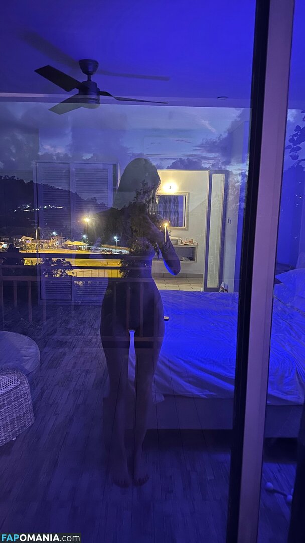 AnnaDellart / Pachka.ani / annushk.art Nud OnlyFans  Fotografie scursă #4