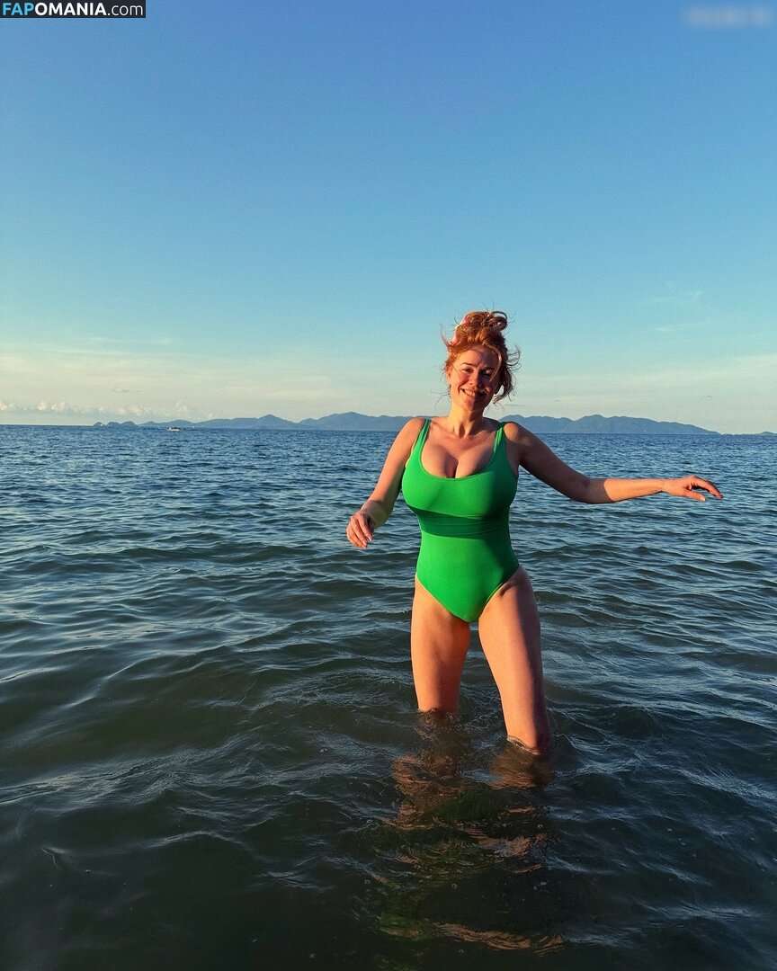Palina Rojinski / PalinaRojinski / https: / palinski Nud OnlyFans  Fotografie scursă #18