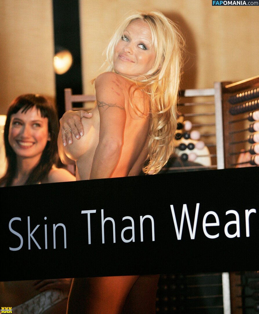 Pamela Anderson / pamelaanderson Nud OnlyFans  Fotografie scursă #183