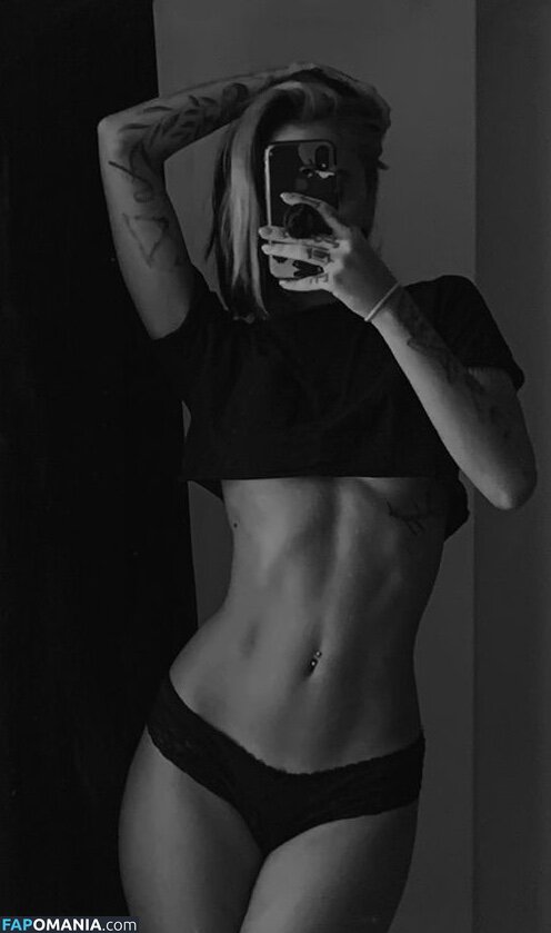 Pelinay İgit / pelinayigit Nud OnlyFans  Fotografie scursă #10