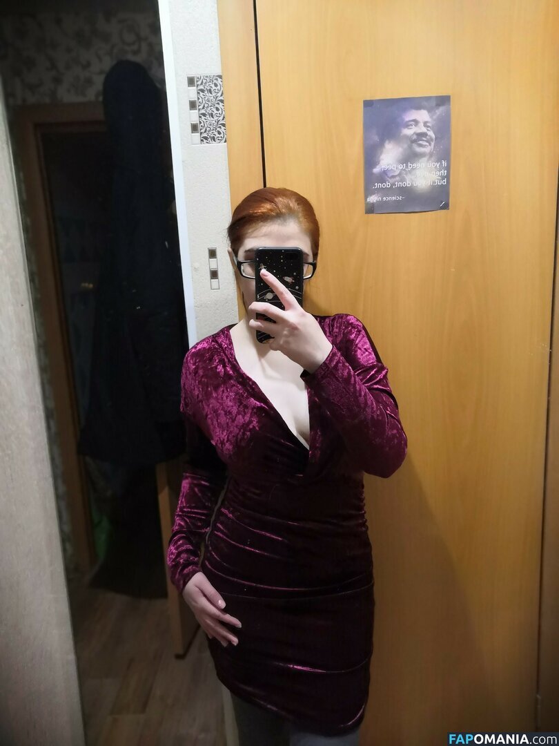Pelmeshek_Syma / redfury_fox Nud OnlyFans  Fotografie scursă #1