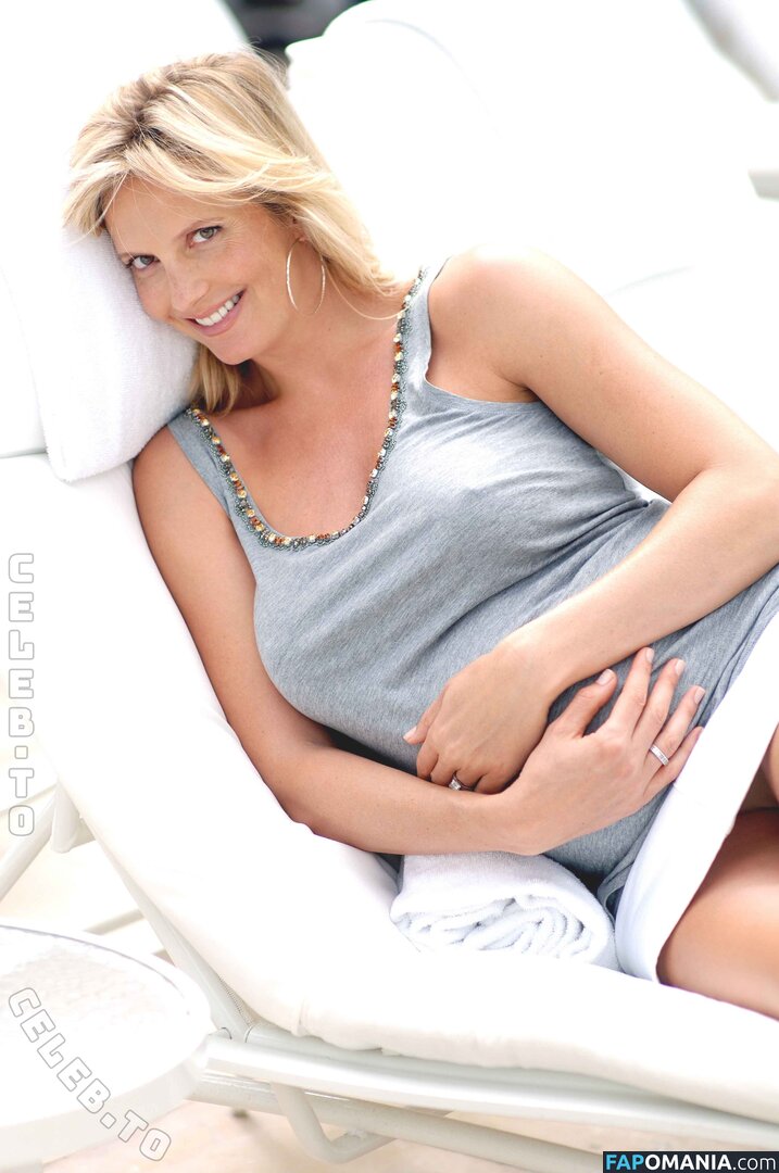 Penny Lancaster / penny.lancaster Nud OnlyFans  Fotografie scursă #9