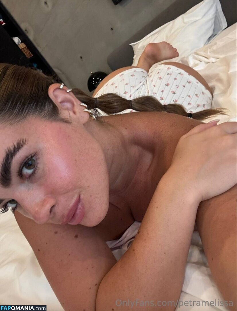 Petra Melissa / juicypeachyfromportugal / umapetra Nud OnlyFans  Fotografie scursă #16