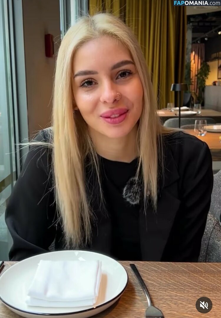 amator_csajok / f.lillaa / petratimea Nud OnlyFans  Fotografie scursă #1689