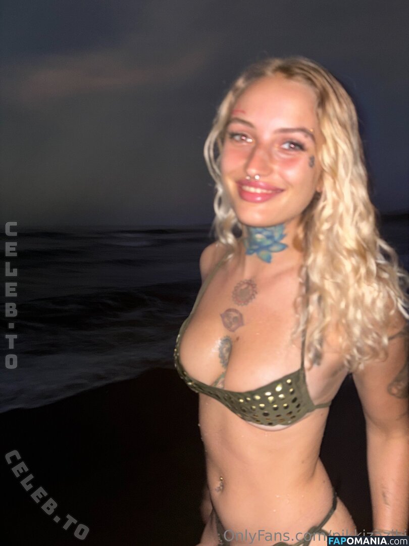 Pikkizaziki Nud OnlyFans  Fotografie scursă #9
