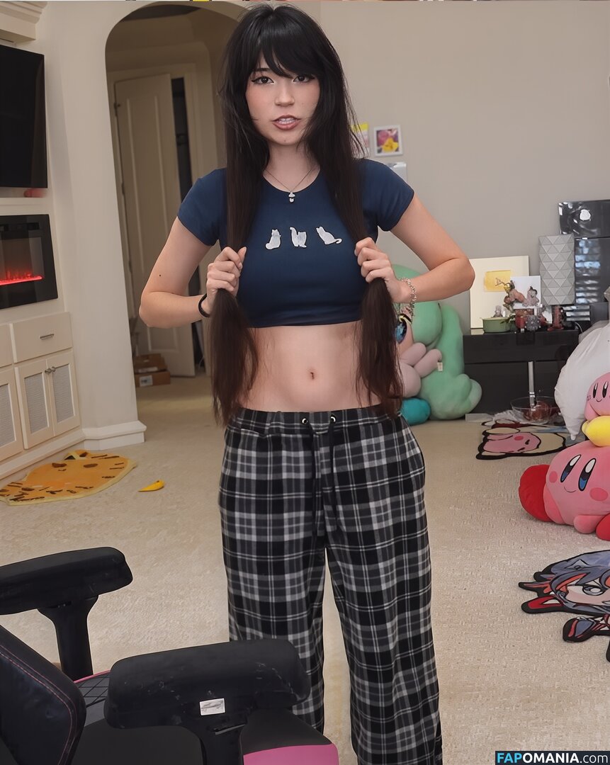 Pokimane / pokimanelol Nud OnlyFans  Fotografie scursă #18
