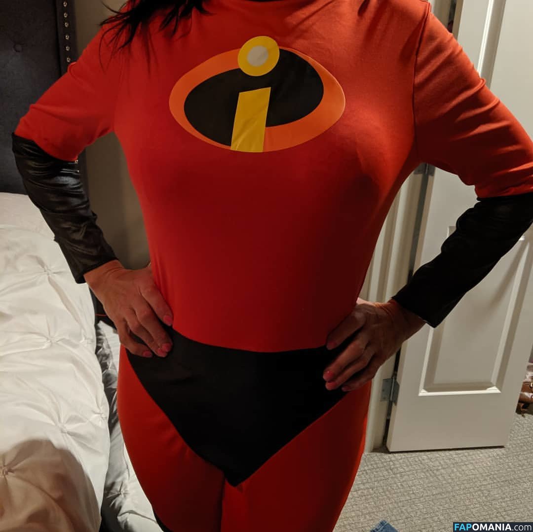 Polly Anna / PollytheMilf / https: Nud OnlyFans  Fotografie scursă #1