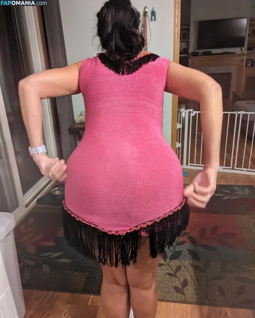 Polly Anna / PollytheMilf / https: Nud OnlyFans  Fotografie scursă #7